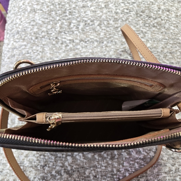 Benetton Purse - Picture 4 of 11